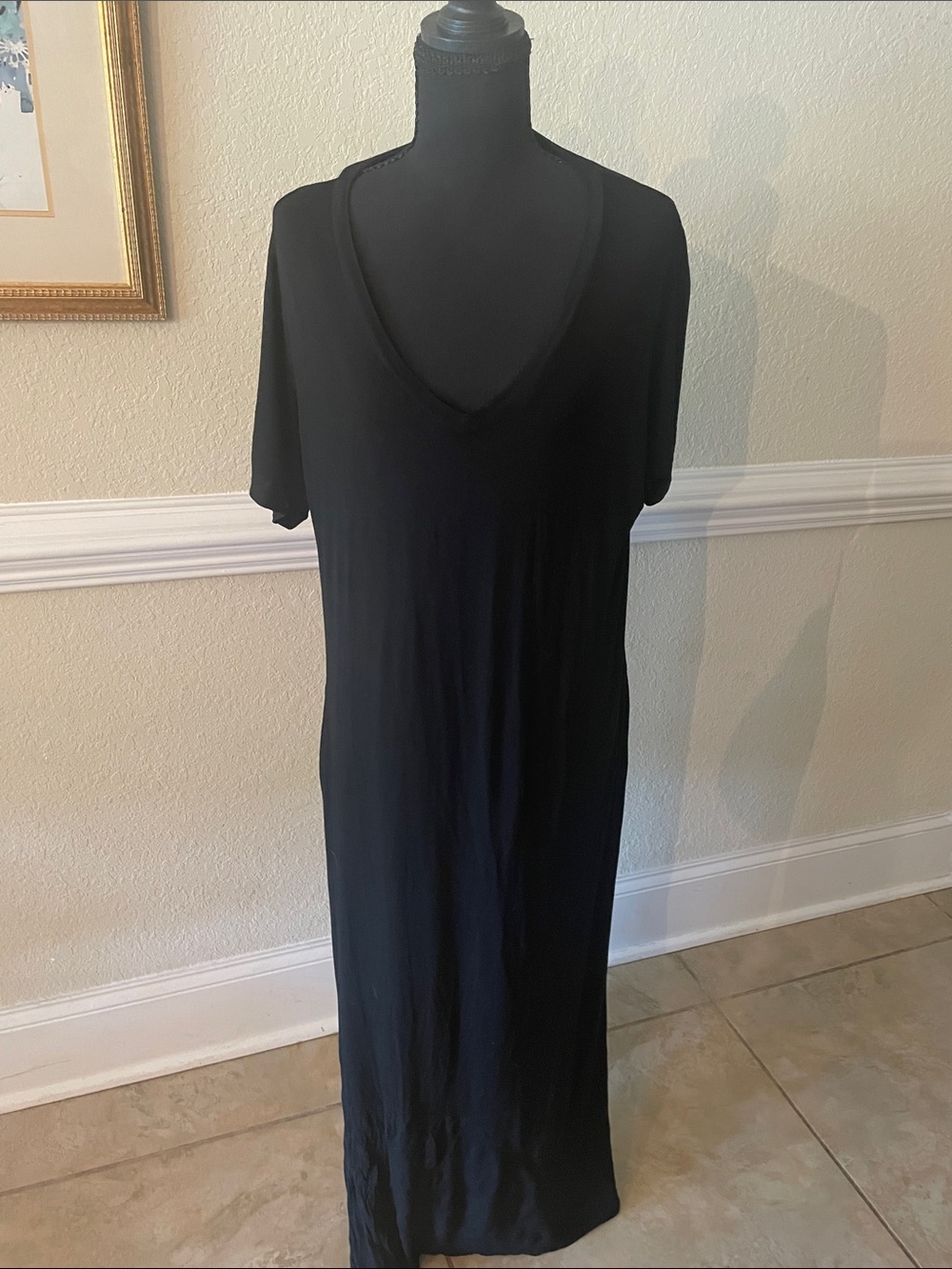 Everyday Black V-Neck Maxi Dress - Women